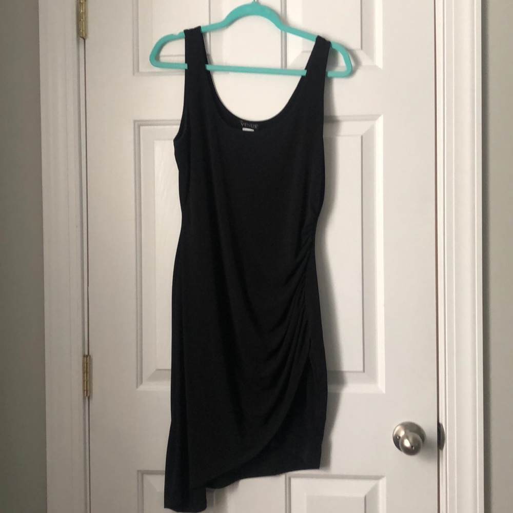 Black dress Venus